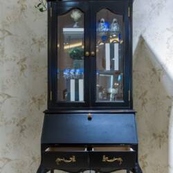 12 Contemporary Display Cabinets