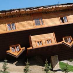Unusual Homes : Upside Down House  in Szymbark Poland