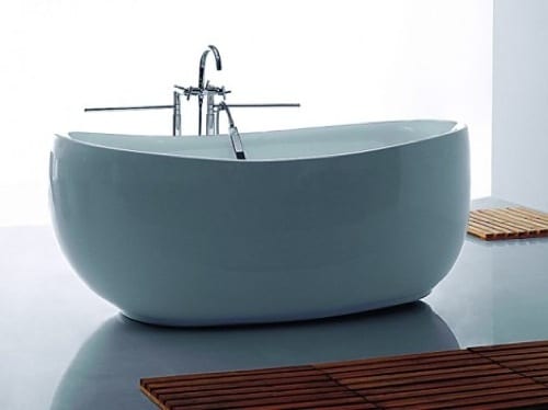sleek modern bath tub